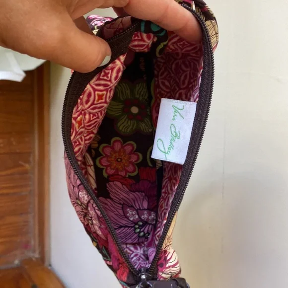 ☀️Vera Bradley Small adjustable strap purse 👛 - Picture 7 of 10